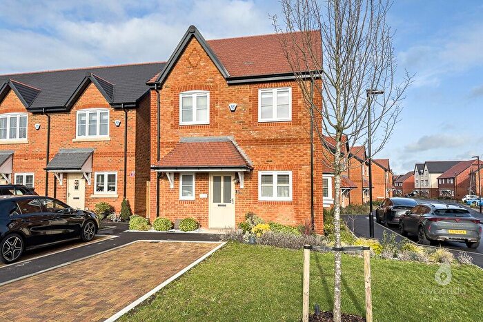 3 Bedroom Detached House For Sale In Scott Chase, Warfield, Berkshire, RG42