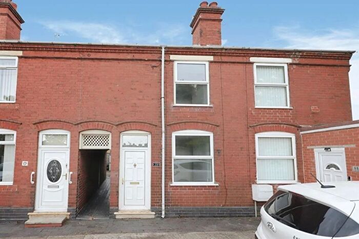 2 Bedroom Terraced House To Rent In High Street, Brockmoor, Brierley Hill, DY5