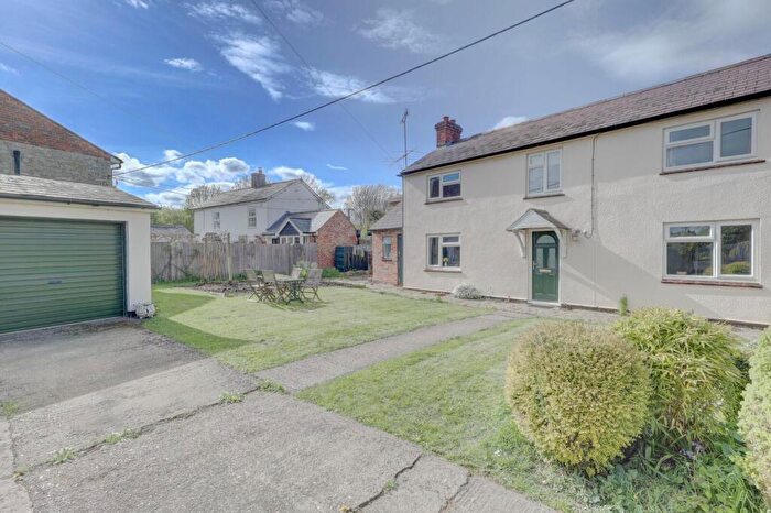 3 Bedroom Semi-Detached House For Sale In Ford, Aylesbury, Buckinghamshire, HP17