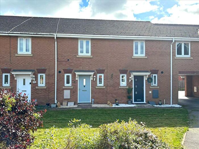 2 Bedroom Terraced House For Sale In Sunningdale Way, Gainsborough, DN21