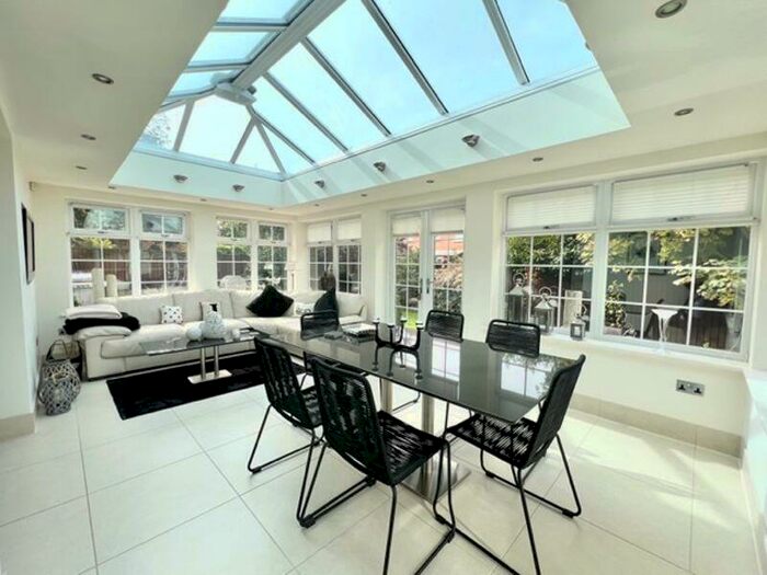 5 Bedroom Detached House For Sale In Park Lane, Cleethorpes, DN35