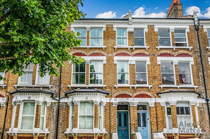 2 Bedroom Flat To Rent In Trafalgar Avenue, Bermondsey, SE15