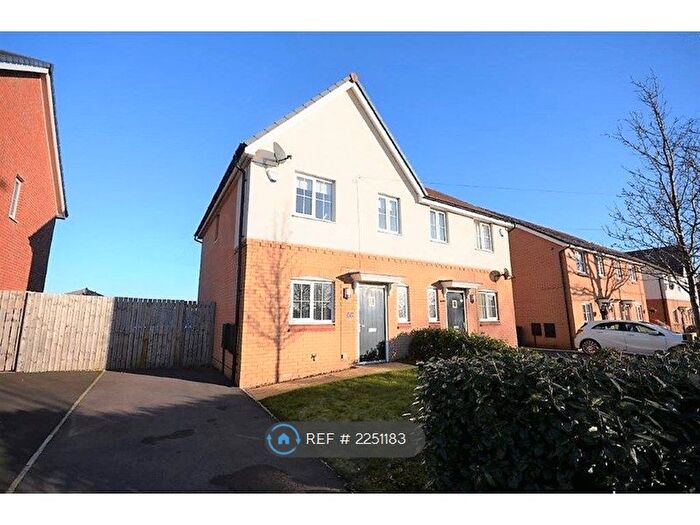 3 Bedroom Semi-Detached House To Rent In Central Way, Liverpool, L24
