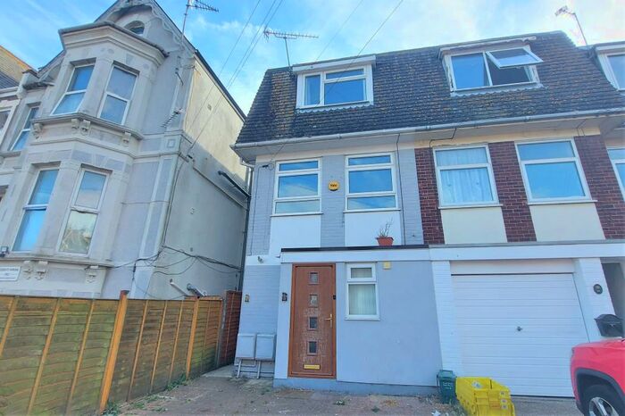 3 Bedroom Maisonette To Rent In Penfold Road, Clacton-On-Sea, CO15