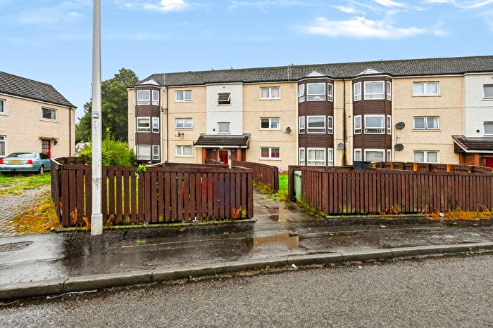 2 Bedroom Flat For Sale In Avonbank Avenue, Grangemouth, FK3