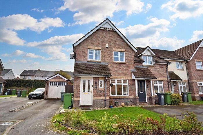 3 Bedroom End Of Terrace House To Rent In , Yarrow Close, Cardiff, South Glamorgan, CF5