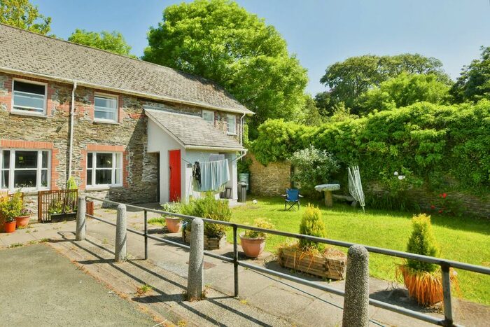 1 Bedroom Flat To Rent In Tewkesbury Close, Plymouth, Devon, PL2