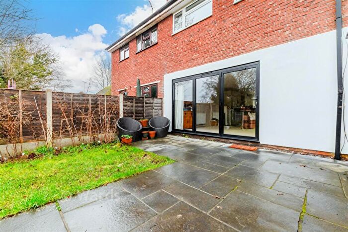 4 Bedroom Semi Detached House For Sale In Saddlers Park, Eynsford, Kent, DA4