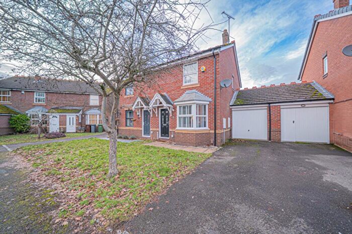 3 Bedroom Semi Detached House For Sale In Pebworth Avenue, Shirley, B90