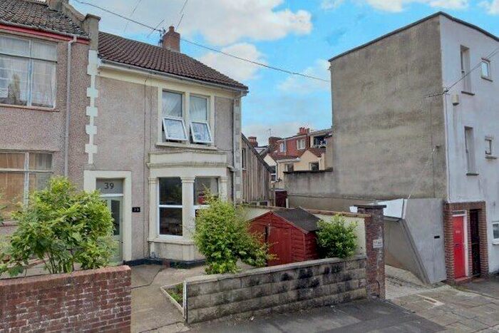 3 Bedroom Property To Rent In Islington Road, Bristol, BS3