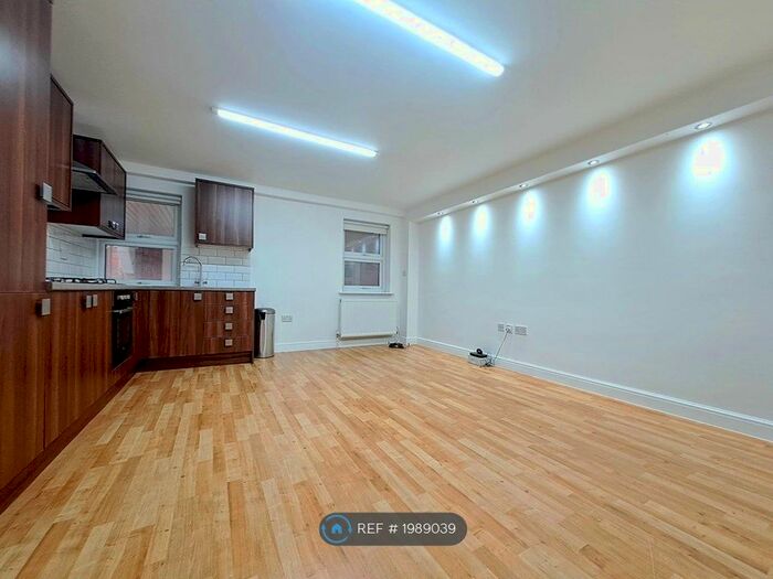 1 Bedroom Flat To Rent In Askew Road, London, W12