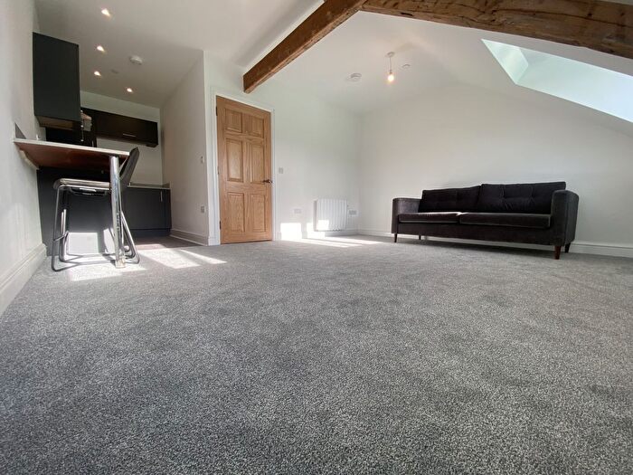 2 Bedroom Flat To Rent In Aberystwyth, SY23