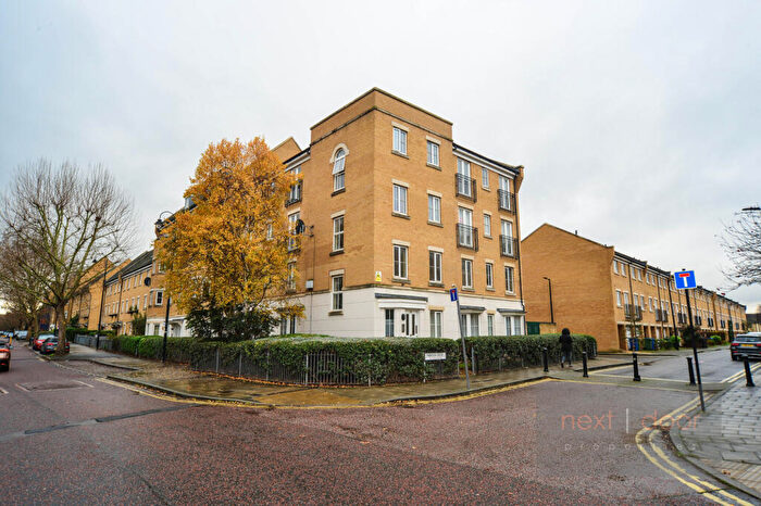 1 Bedroom Apartment To Rent In Lynbrook Grove, London, SE15