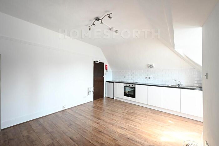 Studio To Rent In Princes Avenue, Muswell Hill, N10