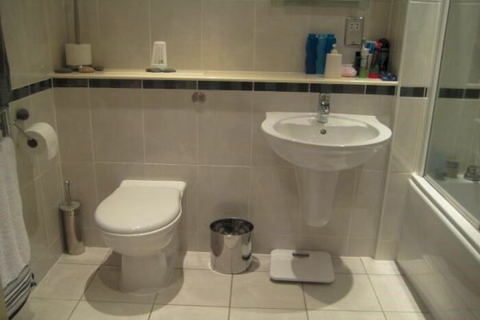 1 Bedroom Flat To Rent In Chandlery Way, Cardiff, CF10