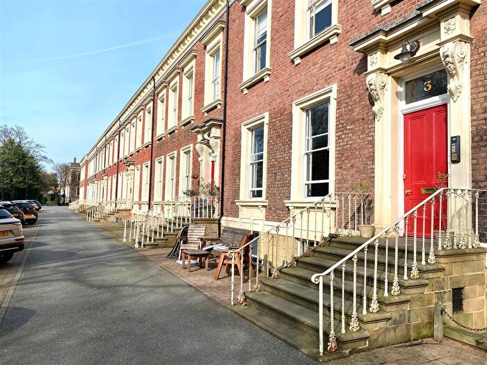 3 Bedroom Flat For Sale In The Esplanade, Ashbrooke, Sunderland, SR2