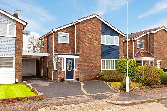 5 Bedroom Detached House For Sale In Kithurst Close, Goring, BN12