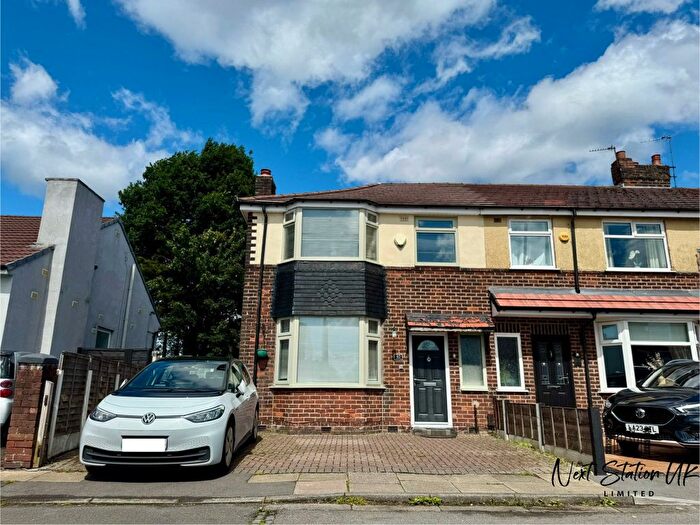 3 Bedroom End Of Terrace House To Rent In Sefton Road, Pendlebury, Swinton, Manchester, M27