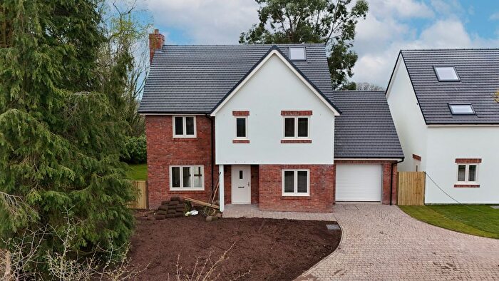 4 Bedroom Detached House For Sale In Stoney Hill, Lightmoor, Telford, Shropshire, TF4