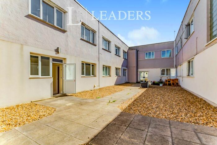 1 Bedroom Apartment To Rent In Bowthorpe House, Gatwick Road, RH10