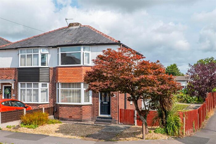 3 Bedroom Semi-Detached House For Sale In Leadale Road, Leyland, PR25