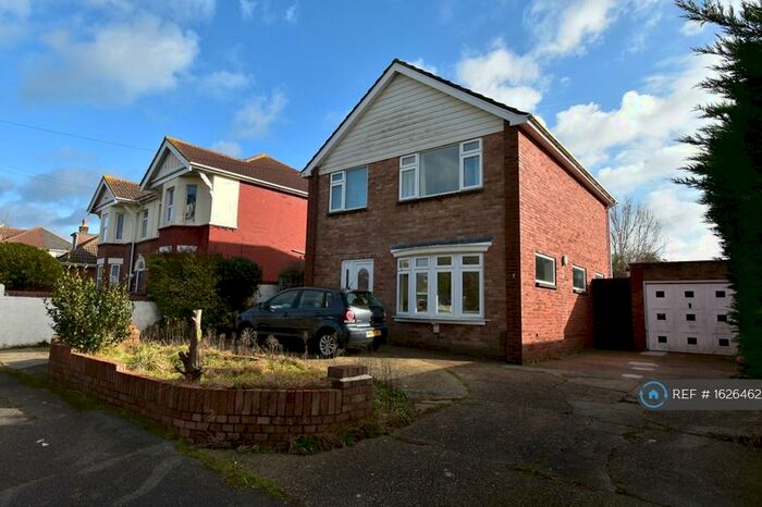 3 Bedroom Detached House To Rent In West View Road, Poole, BH15