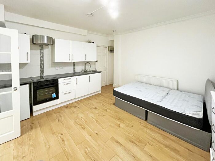 Studio To Rent In B, Eversholt Street, Baker Street, NW1
