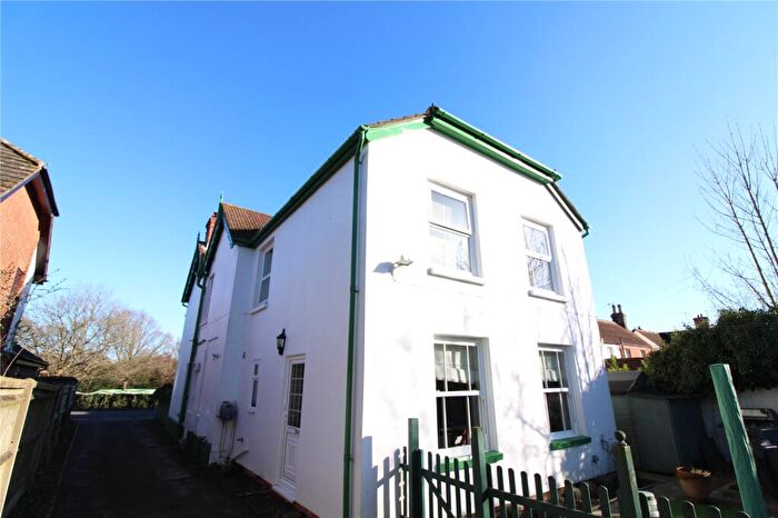 1 Bedroom Apartment To Rent In Station Road, Liss, Hampshire, GU33