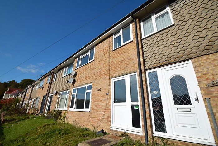 3 Bedroom Terraced House For Sale In Princes Avenue, Chatham, ME5