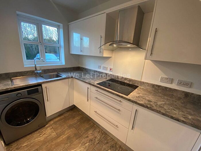 2 Bedroom Property To Rent In Riding Close, Sale, M33