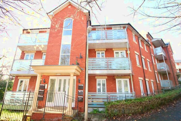 2 Bedroom Apartment To Rent In Dart Walk, Exeter, EX2