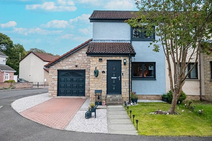 2 Bedroom Semi-Detached House For Sale In Heather Gardens, Dundee, DD3