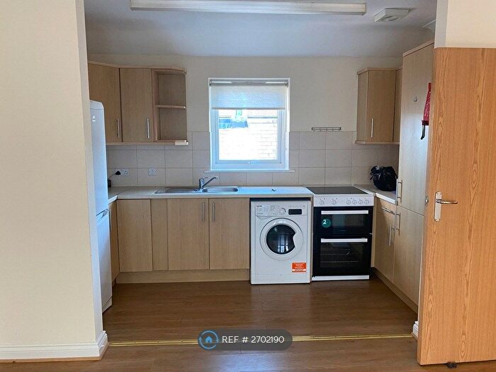 2 Bedroom Flat To Rent In Hills Court, Bognor Regis, PO21