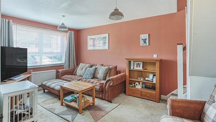 2 Bedroom Semi Detached House For Sale In Trent Way, Mickleover, Derby, DE3