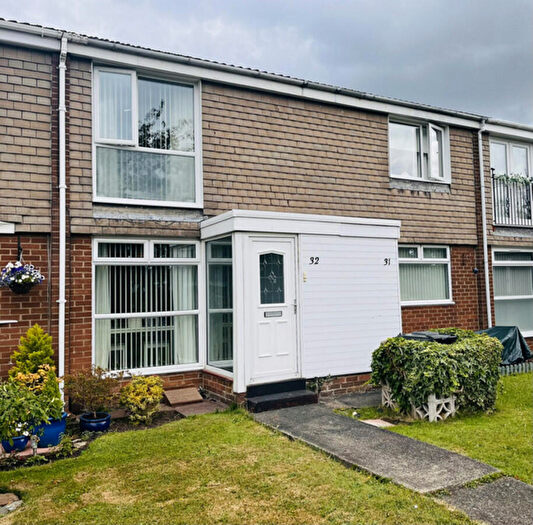 2 Bedroom Flat For Sale In Lancaster Way, Tyne And Wear, NE32