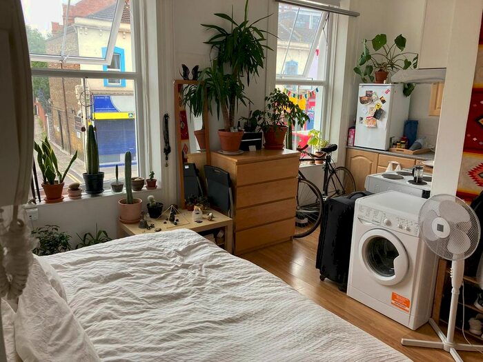 1 Bedroom Property To Rent In Amhurst Road, London, E8