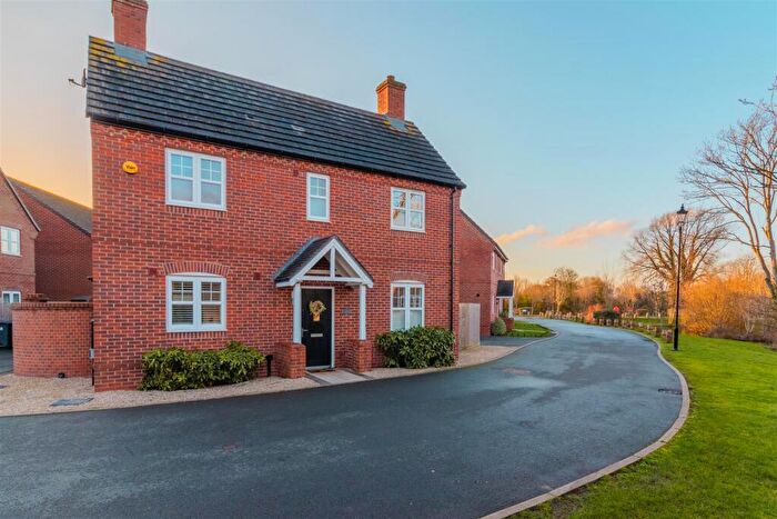 3 Bedroom Detached House For Sale In Cox Crescent, Long Itchington, Southam, CV47