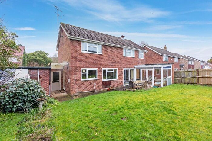 3 Bedroom Detached House For Sale In Wootton Way, Maidenhead, SL6