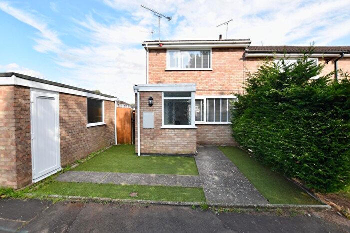 2 Bedroom End Of Terrace House To Rent In Standish Close, Coventry, CV2