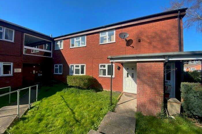 2 Bedroom Maisonette To Rent In Malham Road, Warwick, CV34