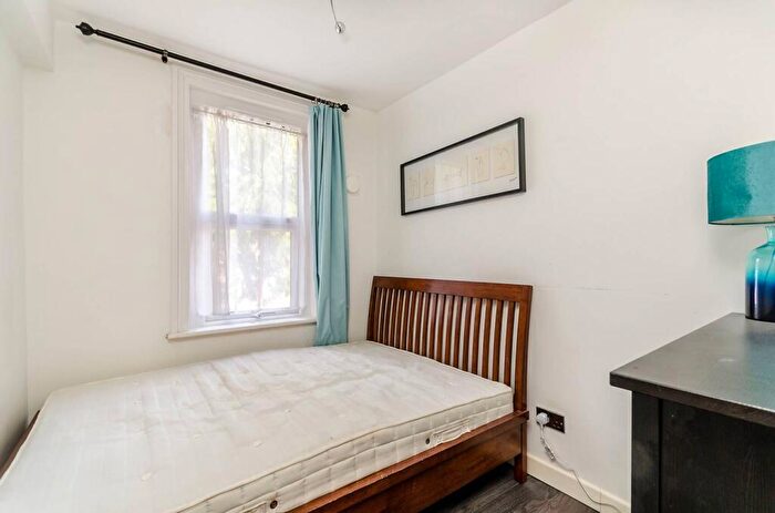 1 Bedroom Flat For Sale In Croydon Road, Penge, London, SE20