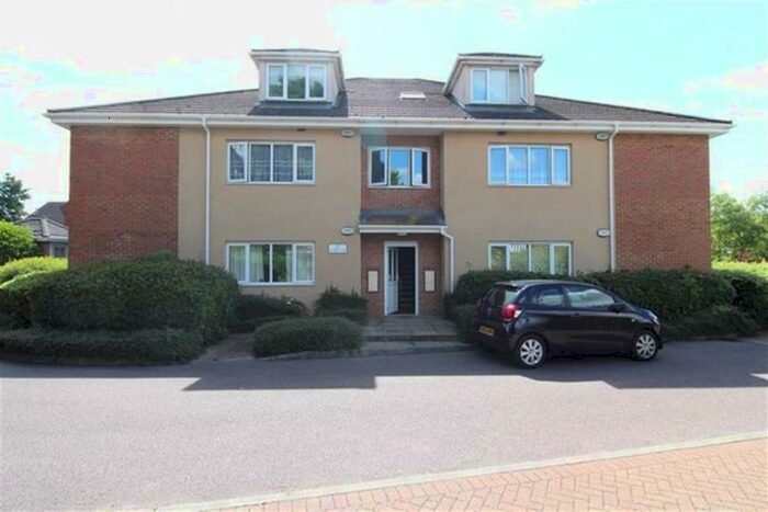 1 Bedroom Flat To Rent In Gardenia Avenue, Luton, Bedfordshire, LU3