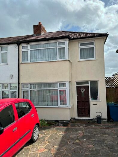 3 Bedroom Semi-Detached House To Rent In Whistler Gardens, Edgware, HA8