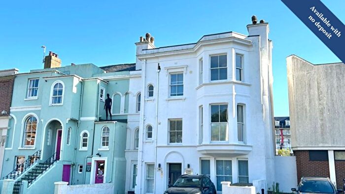 3 Bedroom Flat To Rent In Sandgate Road, Clock Tower House, CT20
