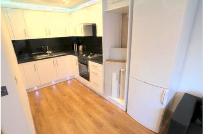 6 Bedroom Property To Rent In Keighley Close, London, N7