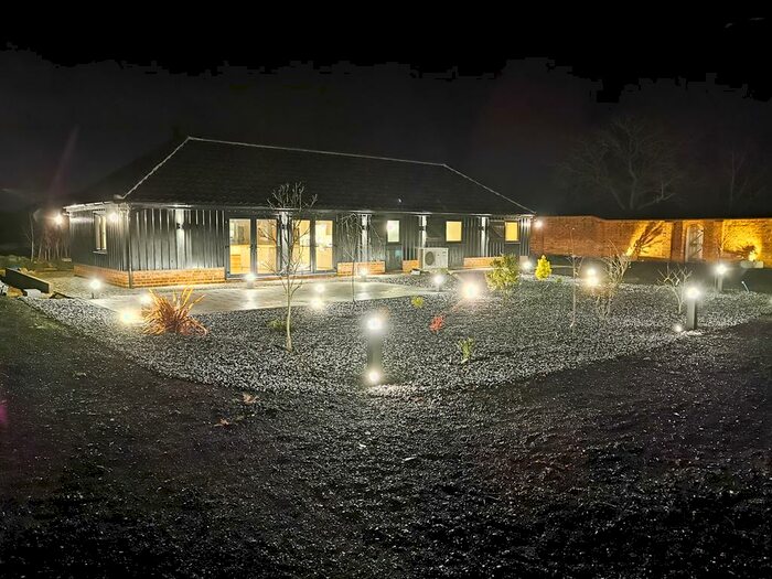 2 Bedroom Detached House To Rent In Shotley Road, Chelmondiston, Suffolk, IP9