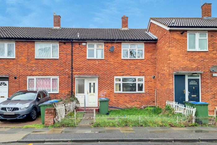 3 Bedroom Semi-Detached House To Rent In Boxgrove Road, London, Greater London, SE2