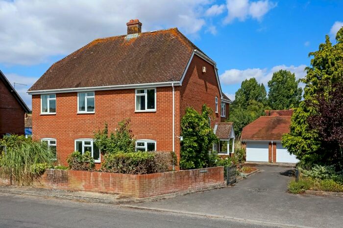 4 Bedroom Detached House For Sale In Homington, Salisbury, Wiltshire, SP5