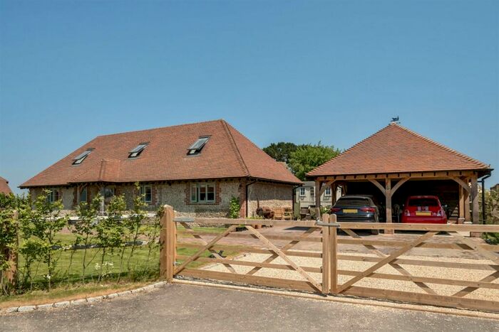 3 Bedroom Barn Conversion For Sale In South Mundham Farm, South Mundham, PO20