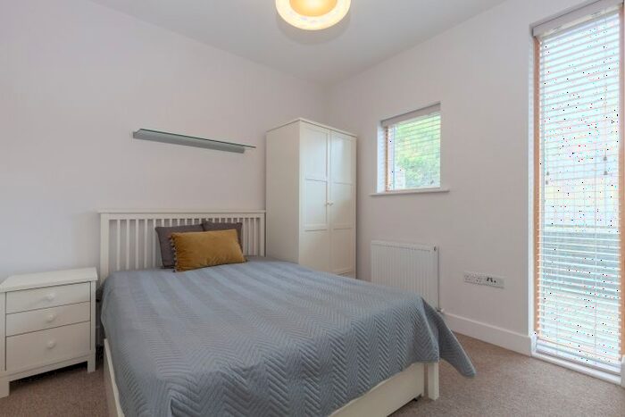 1 Bedroom Flat To Rent In Bridge Street, Witney, OX28